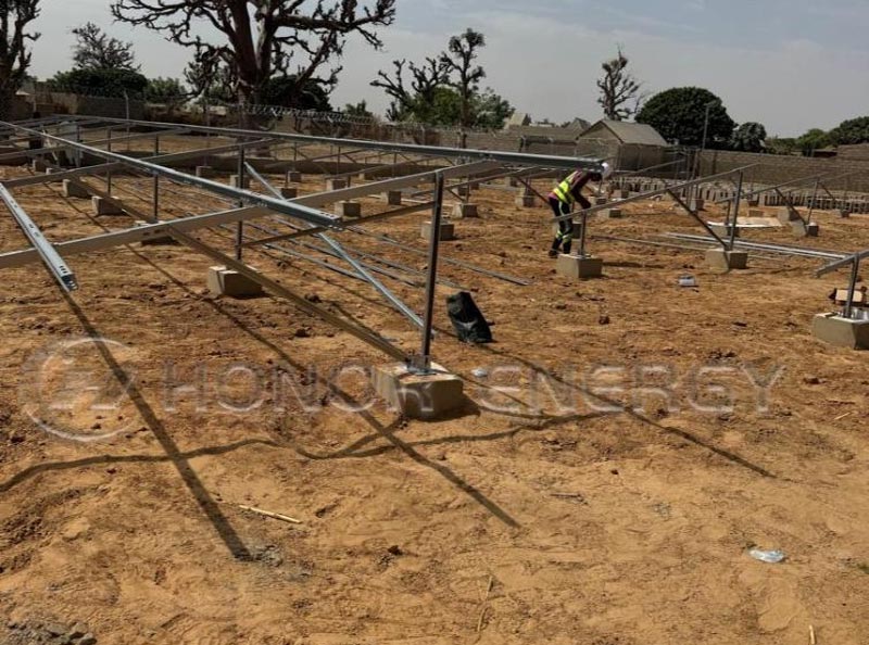 Vor-Ort-Bericht: Installation eines 1,7-MW-Solar-PV-Kraftwerks in Nigeria