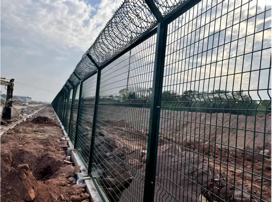 solar welding mesh fence
